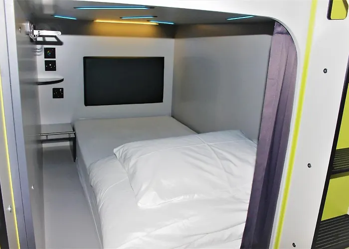 Dormitory Room Mixed